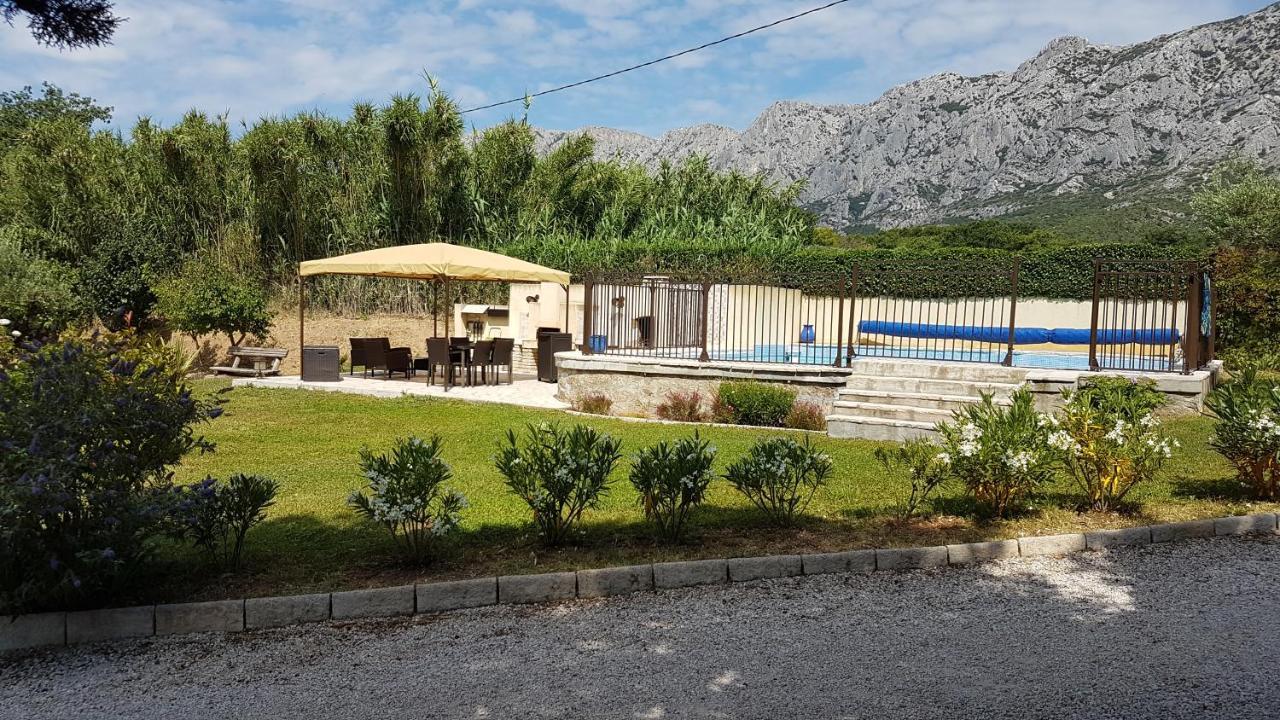 Studio Au Pied De La Ste Victoire Puyloubier Ngoại thất bức ảnh